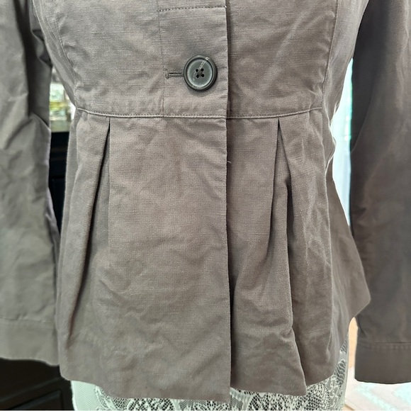Banana Republic Pleated Button Utility Jacket | Size 2 - Picture 7 of 15